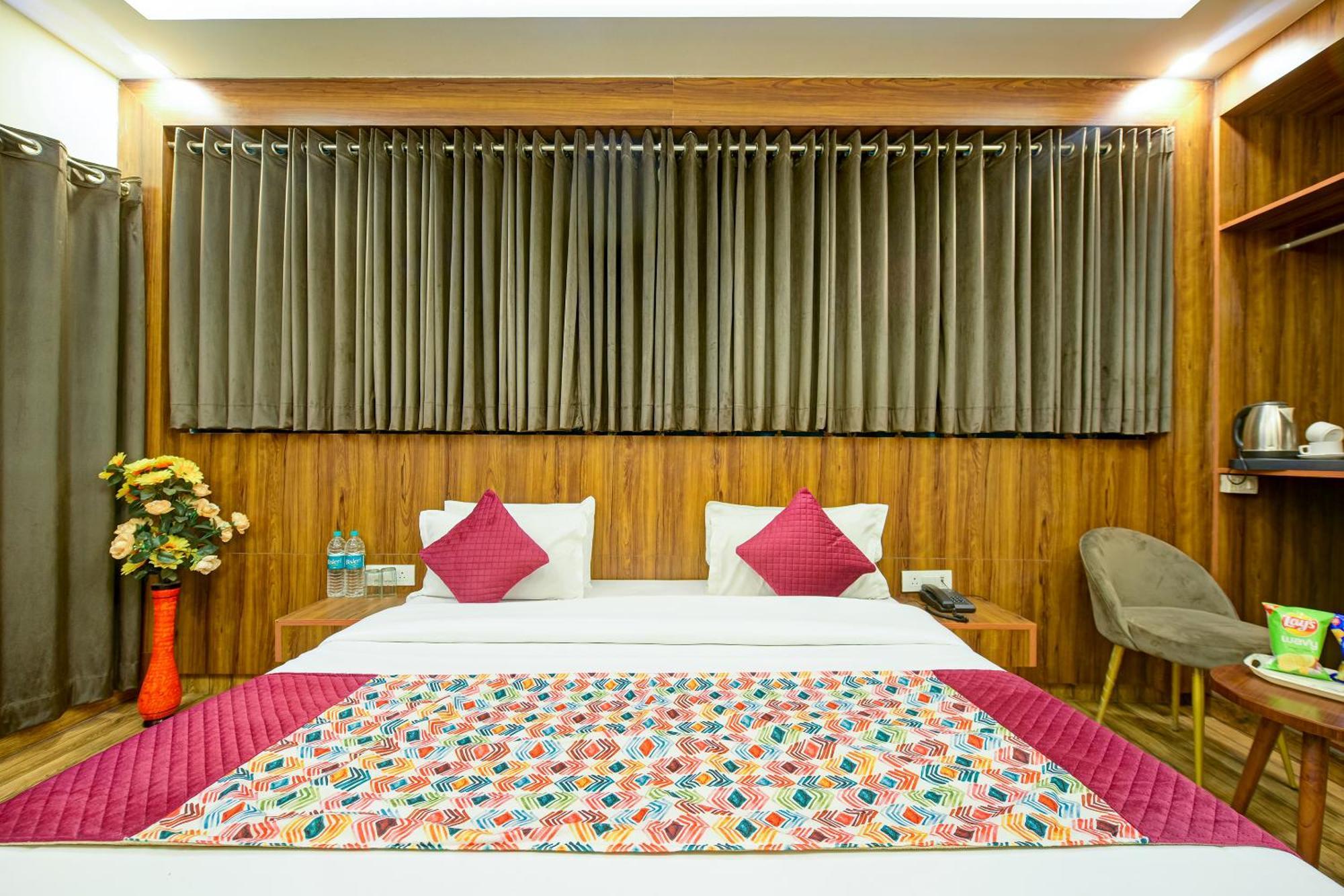 Grand Rosewood Near Delhi Airport